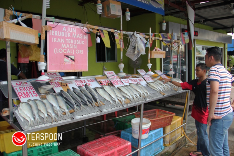 Best Halal Food In Kuching - 12 best dinner spots to eat local food in